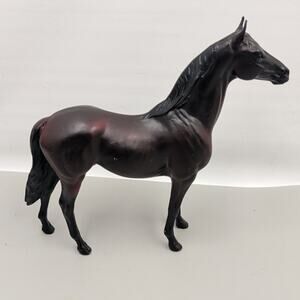 VINTAGE Breyer Horse Racing Legends "Man 'O War"